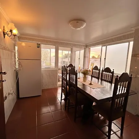 فندق مبيت وإفطار Casa Quixote Matosinhos 3*